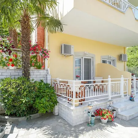 Nina Apartmán