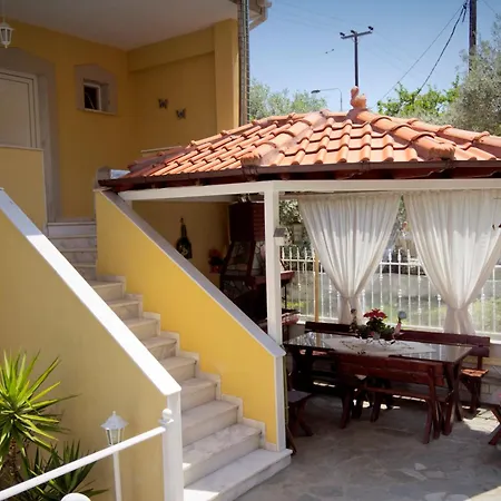 Nina Apartment